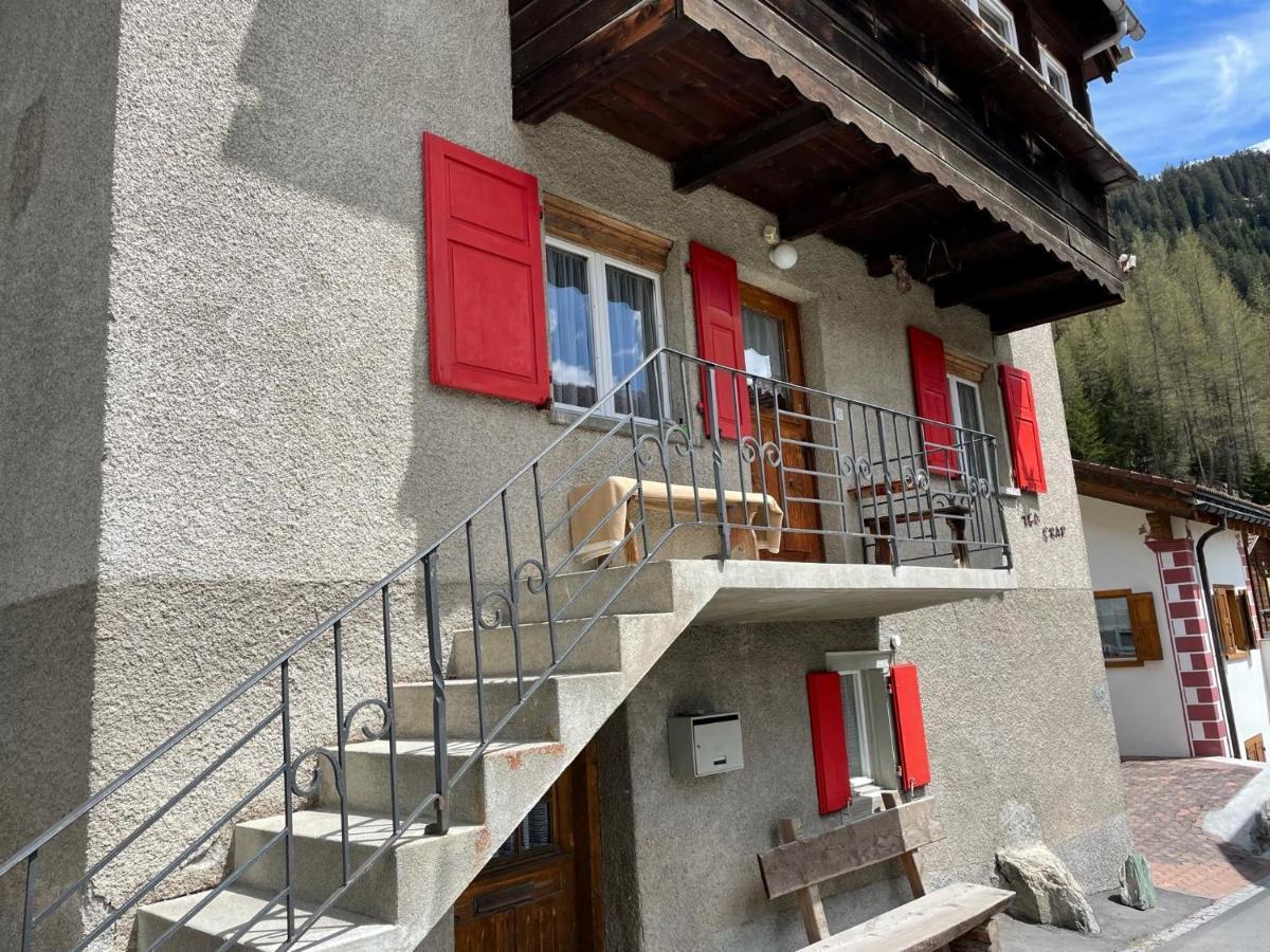 Tga Crap Apartment Rona Exterior photo